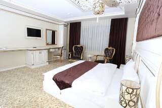 Отель Opera Hotel Баку-0